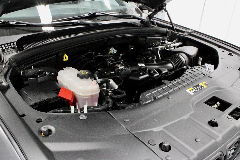 used 2024 Jeep Grand Cherokee L car, priced at $33,884