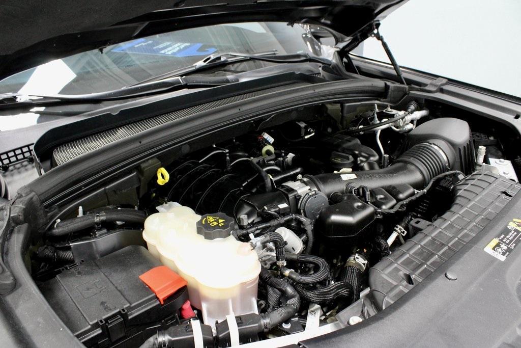 used 2022 Jeep Grand Cherokee car, priced at $28,833