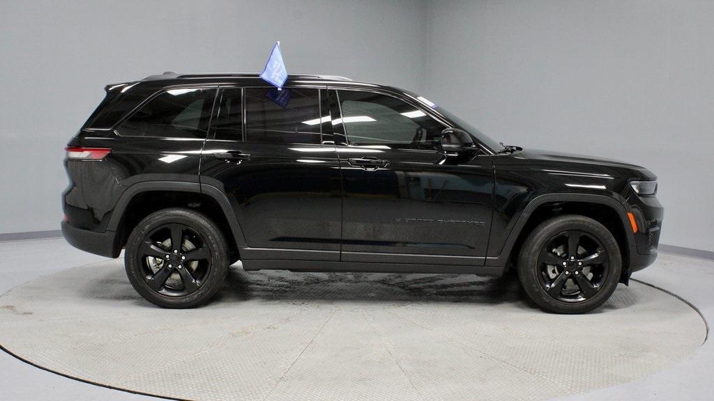 used 2022 Jeep Grand Cherokee car, priced at $28,833