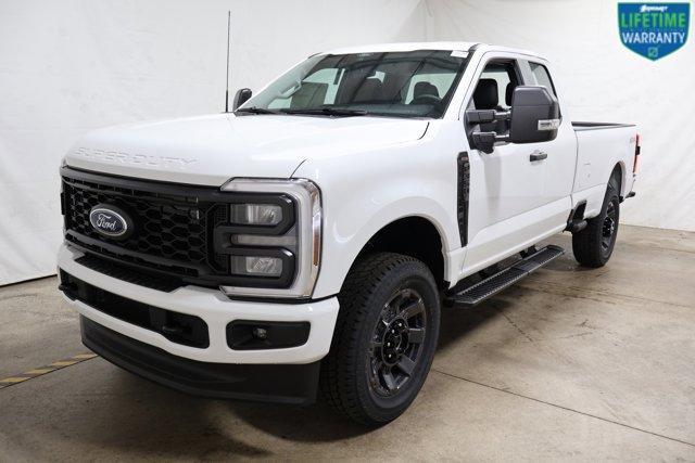 new 2025 Ford F-350 car, priced at $61,940