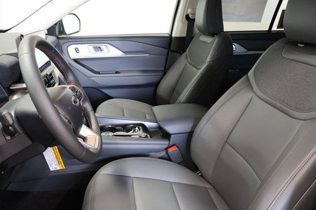 new 2025 Ford Explorer car, priced at $46,185