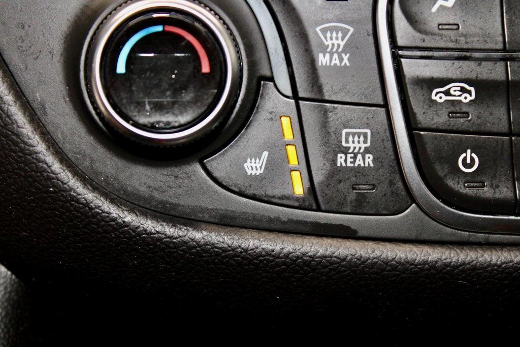 used 2022 Chevrolet Equinox car, priced at $19,899