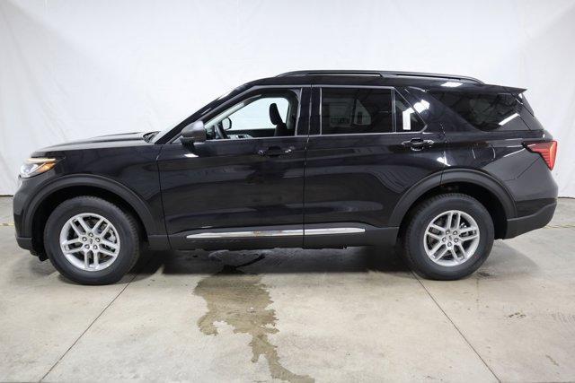 new 2025 Ford Explorer car, priced at $41,095