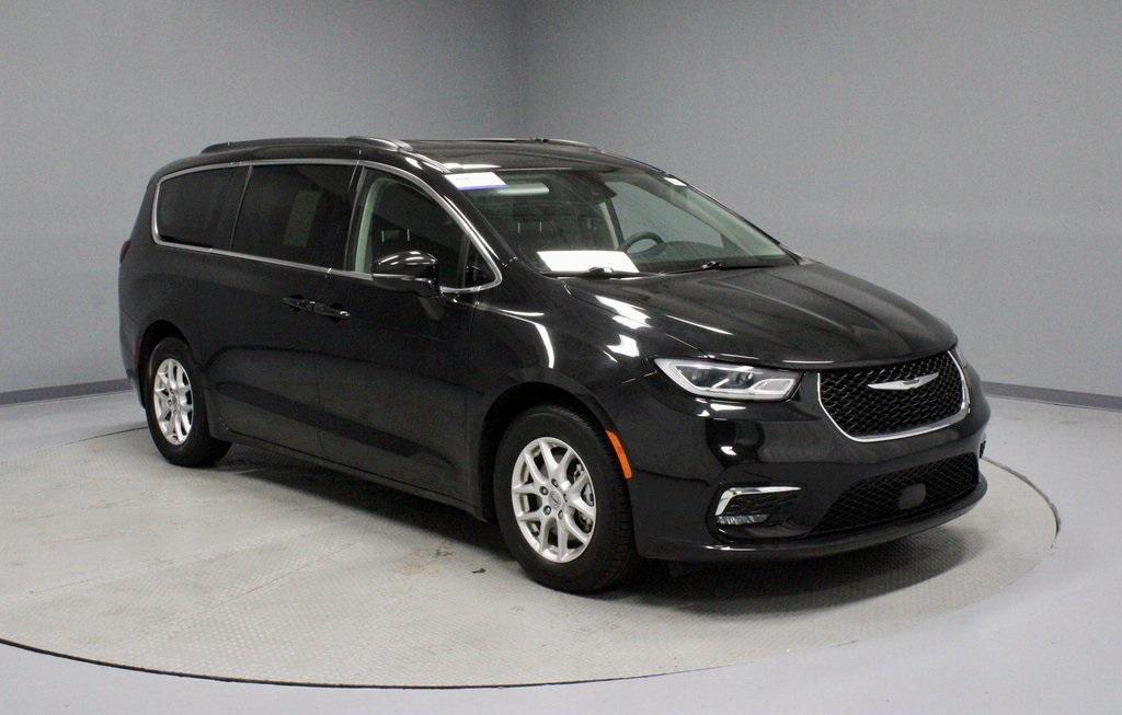 used 2022 Chrysler Pacifica car, priced at $21,957