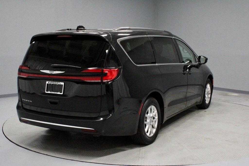 used 2022 Chrysler Pacifica car, priced at $21,957