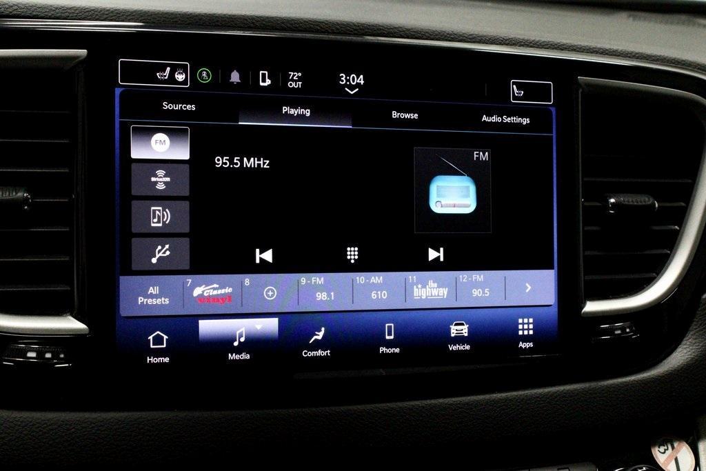 used 2022 Chrysler Pacifica car, priced at $21,957