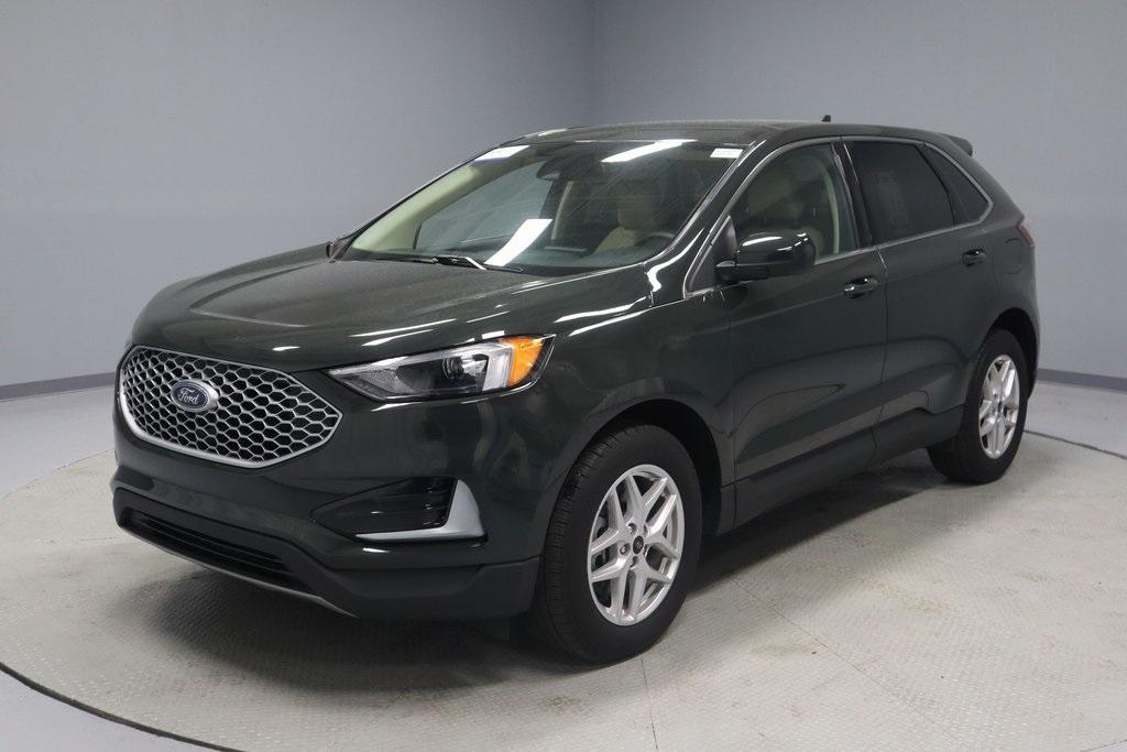 used 2024 Ford Edge car, priced at $28,845