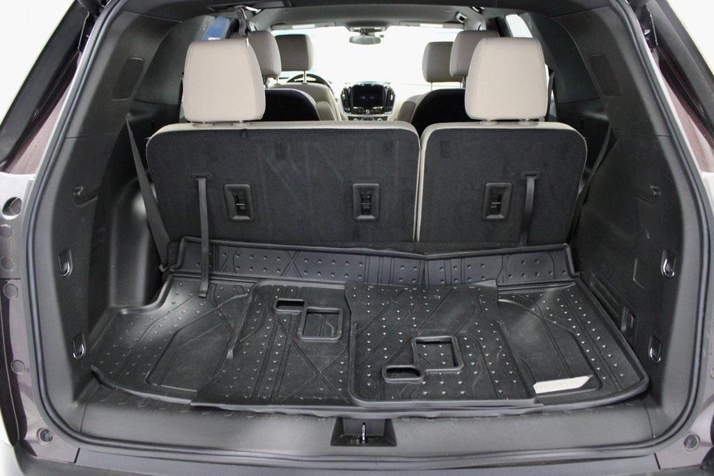 used 2022 Chevrolet Traverse car, priced at $27,999