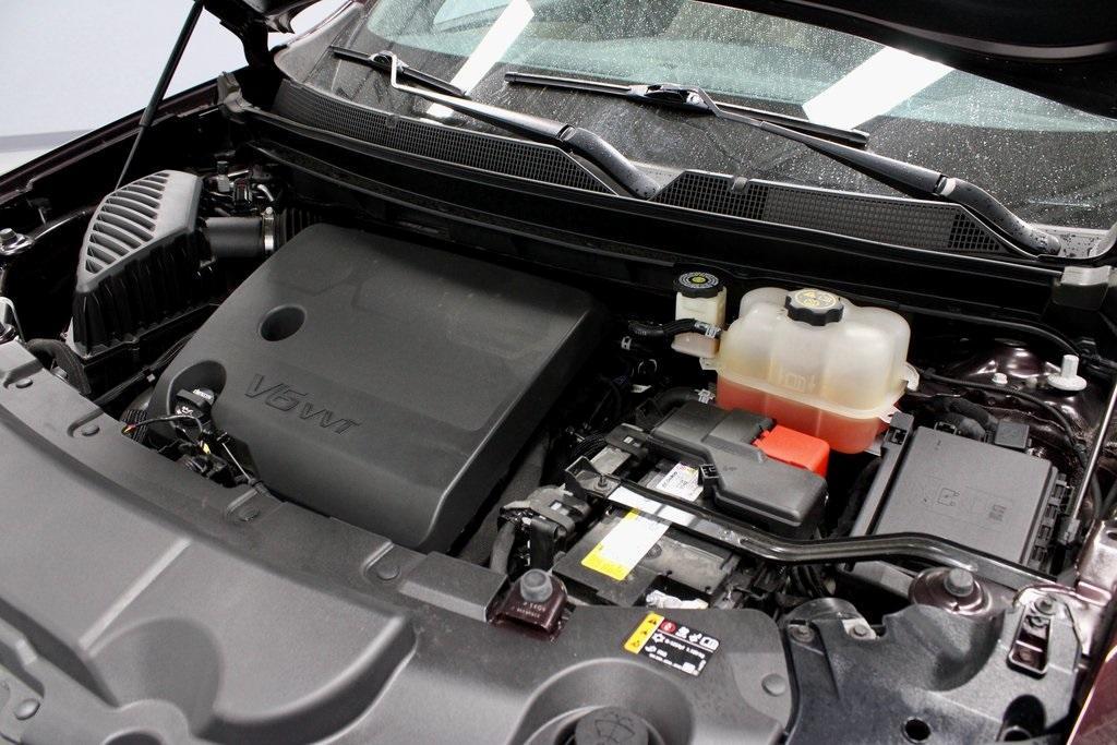 used 2022 Chevrolet Traverse car, priced at $27,999