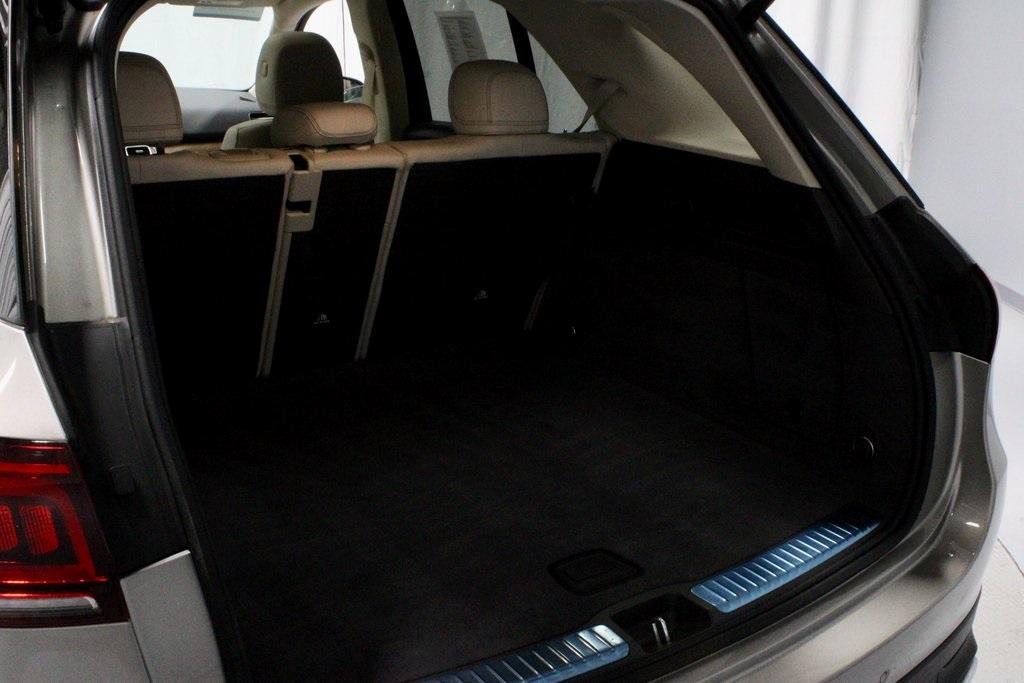 used 2020 Mercedes-Benz GLE 450 car, priced at $35,600