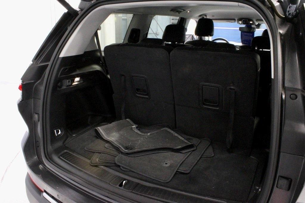 used 2022 Jeep Grand Cherokee L car, priced at $24,778