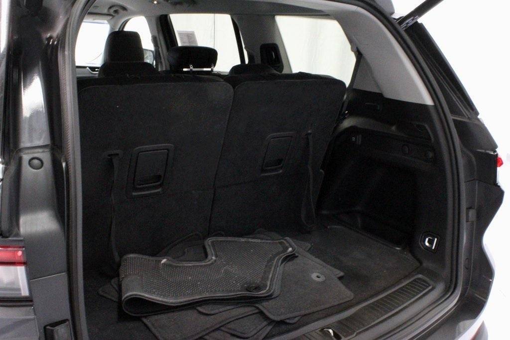 used 2022 Jeep Grand Cherokee L car, priced at $24,778