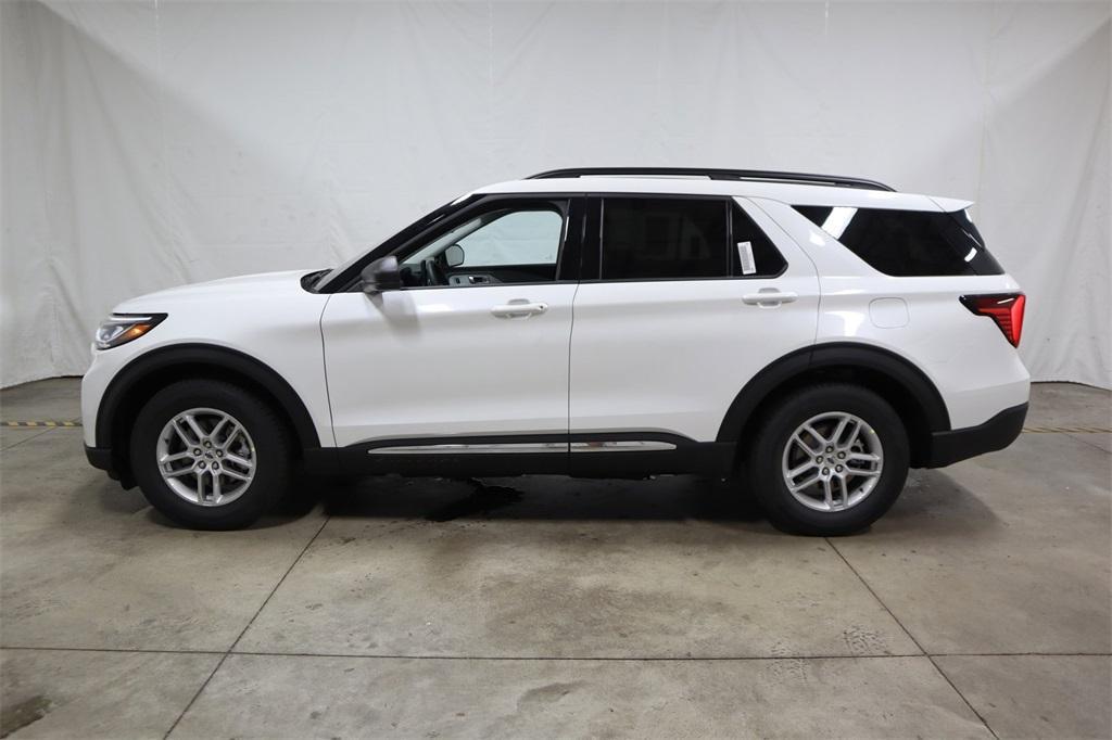 new 2025 Ford Explorer car, priced at $44,205