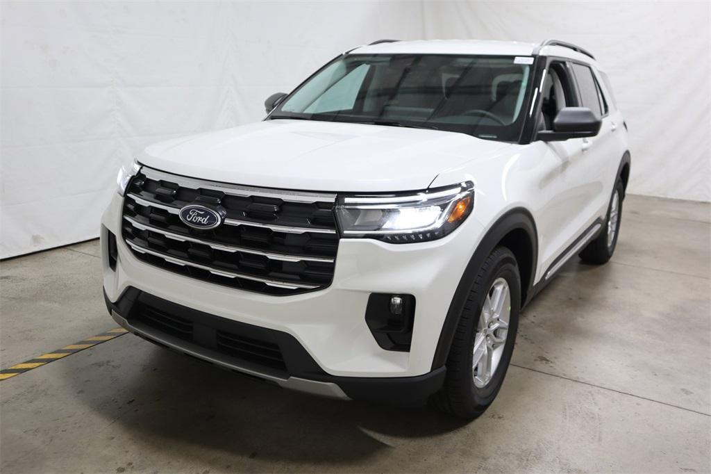 new 2025 Ford Explorer car, priced at $44,205