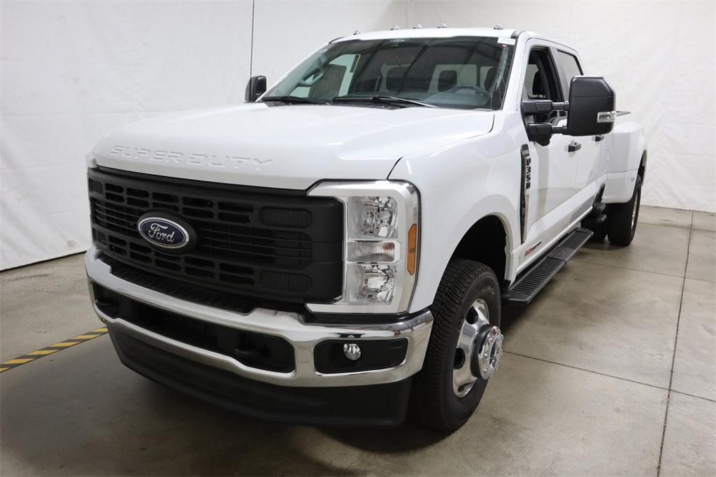 new 2024 Ford F-350 car, priced at $71,790