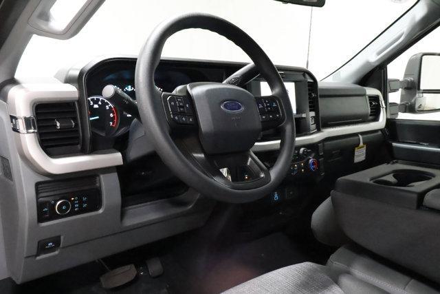 new 2025 Ford F-350 car, priced at $61,125