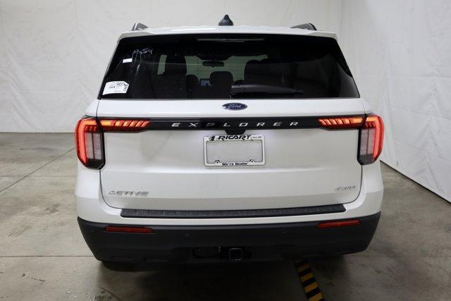 new 2025 Ford Explorer car, priced at $41,890