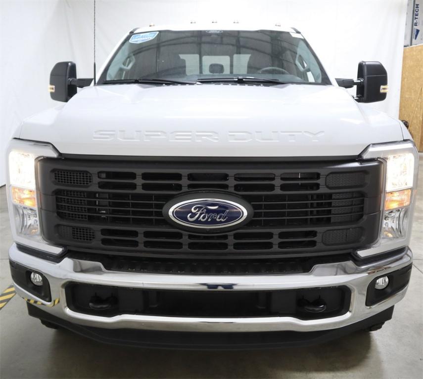 new 2024 Ford F-350 car, priced at $65,726