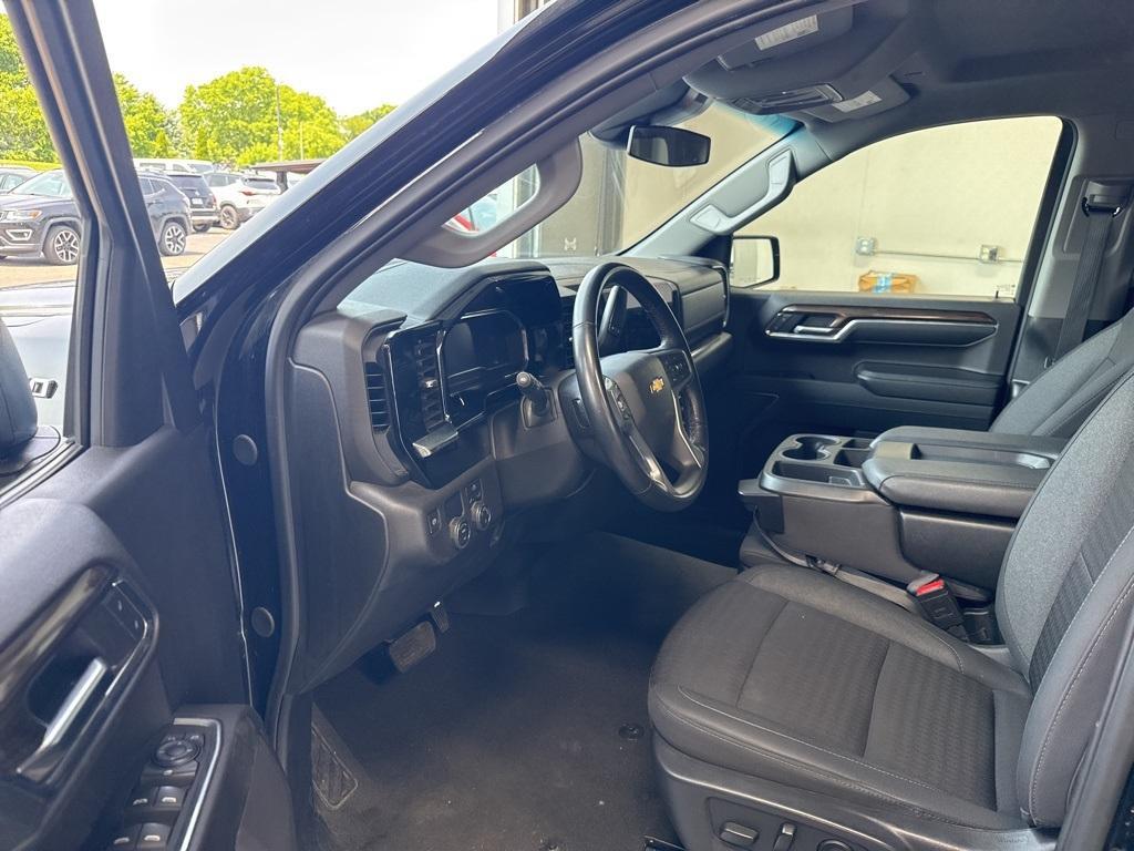 used 2024 Chevrolet Silverado 1500 car, priced at $38,317
