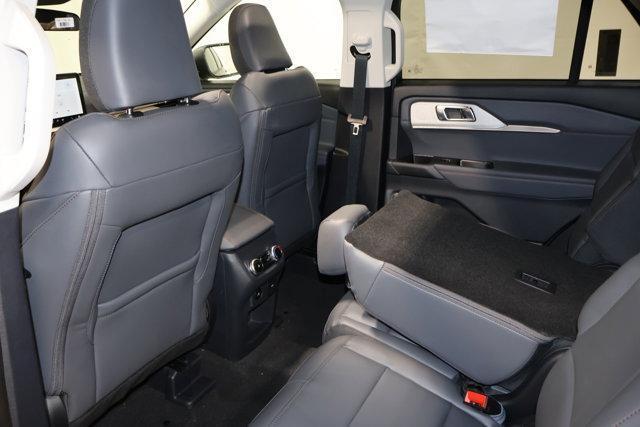 new 2025 Ford Explorer car, priced at $48,550
