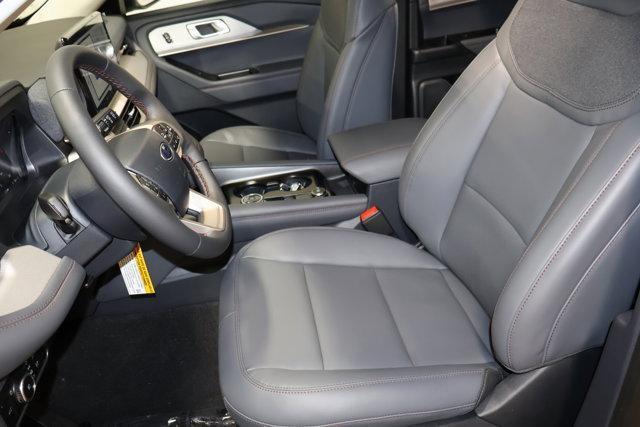new 2025 Ford Explorer car, priced at $48,550