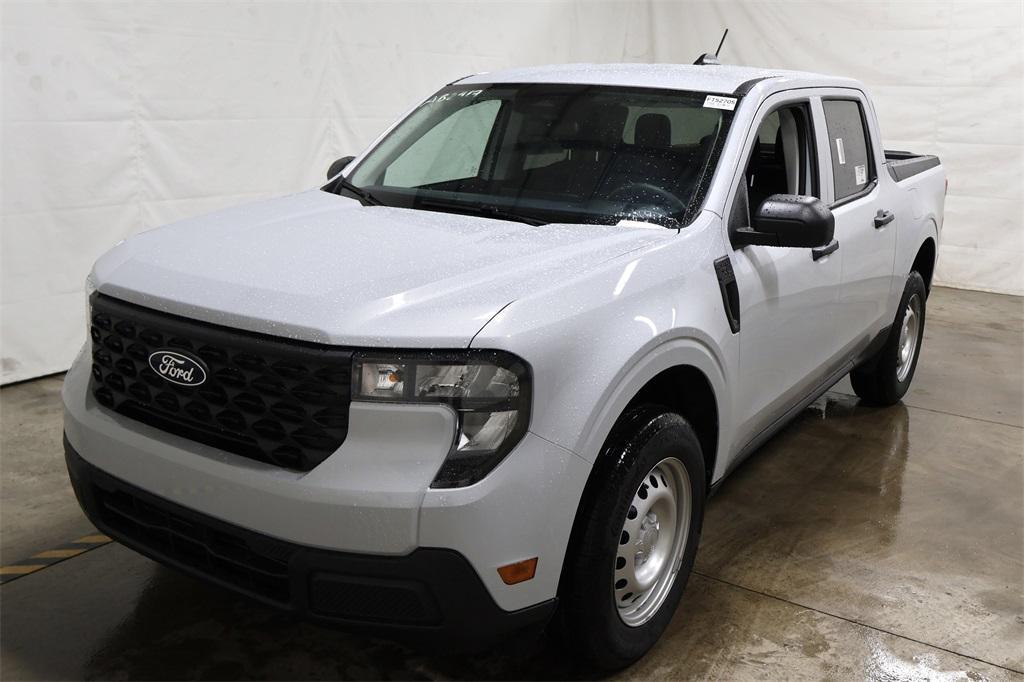 new 2025 Ford Maverick car, priced at $28,256