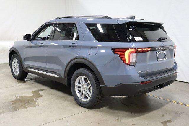 new 2025 Ford Explorer car, priced at $41,590