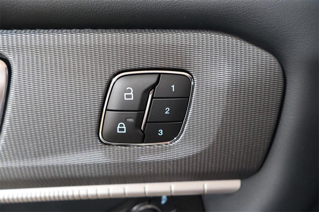 new 2025 Ford Explorer car, priced at $48,645