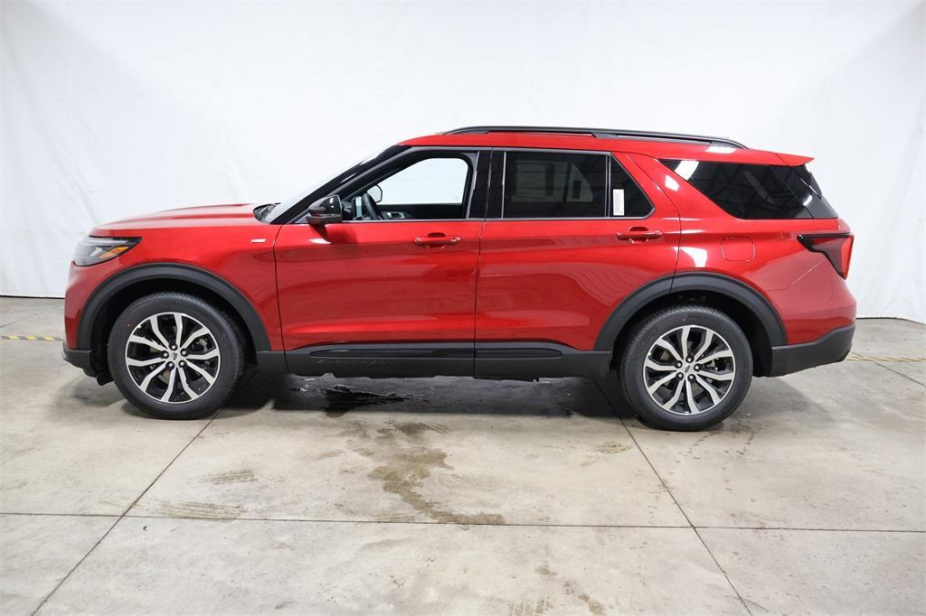 new 2025 Ford Explorer car, priced at $48,645