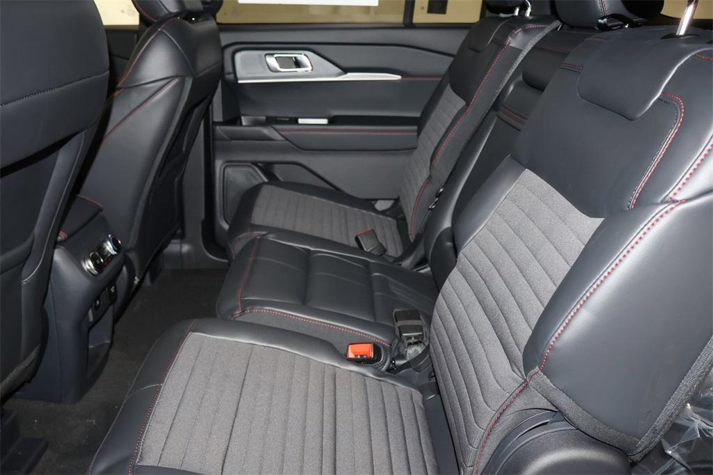 new 2025 Ford Explorer car, priced at $48,645