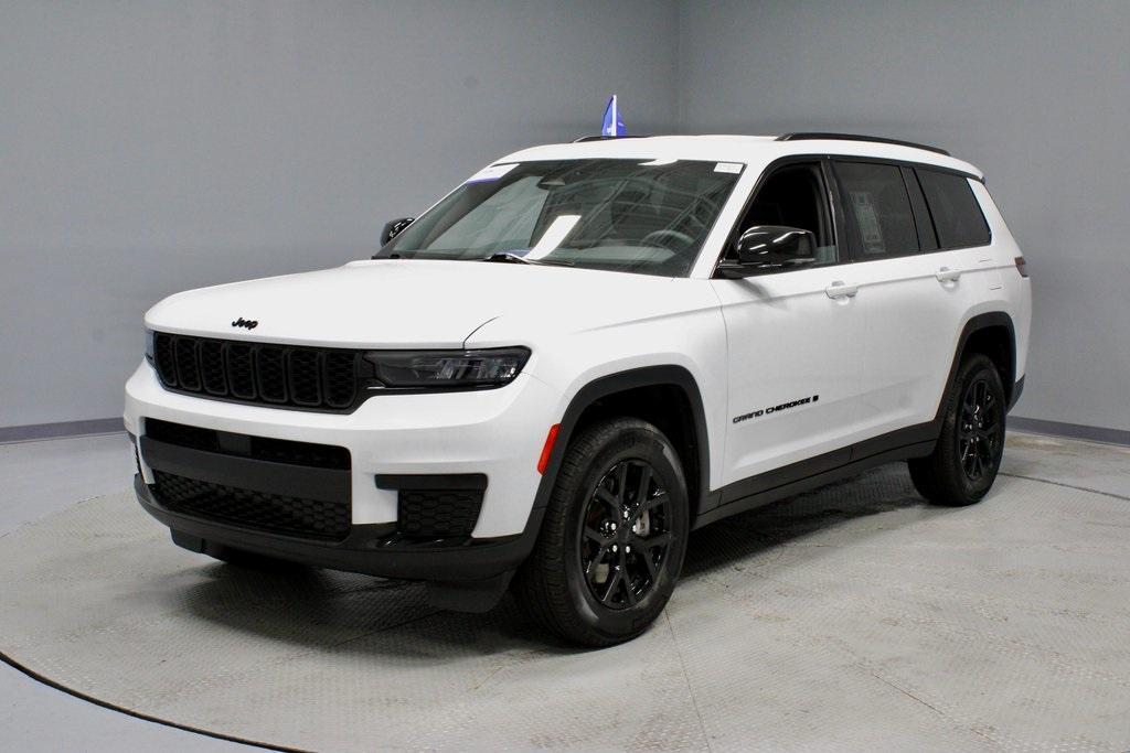 used 2024 Jeep Grand Cherokee L car, priced at $33,447