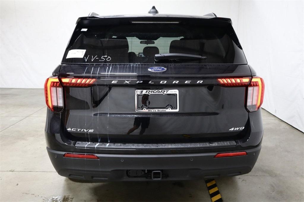 new 2025 Ford Explorer car, priced at $41,295