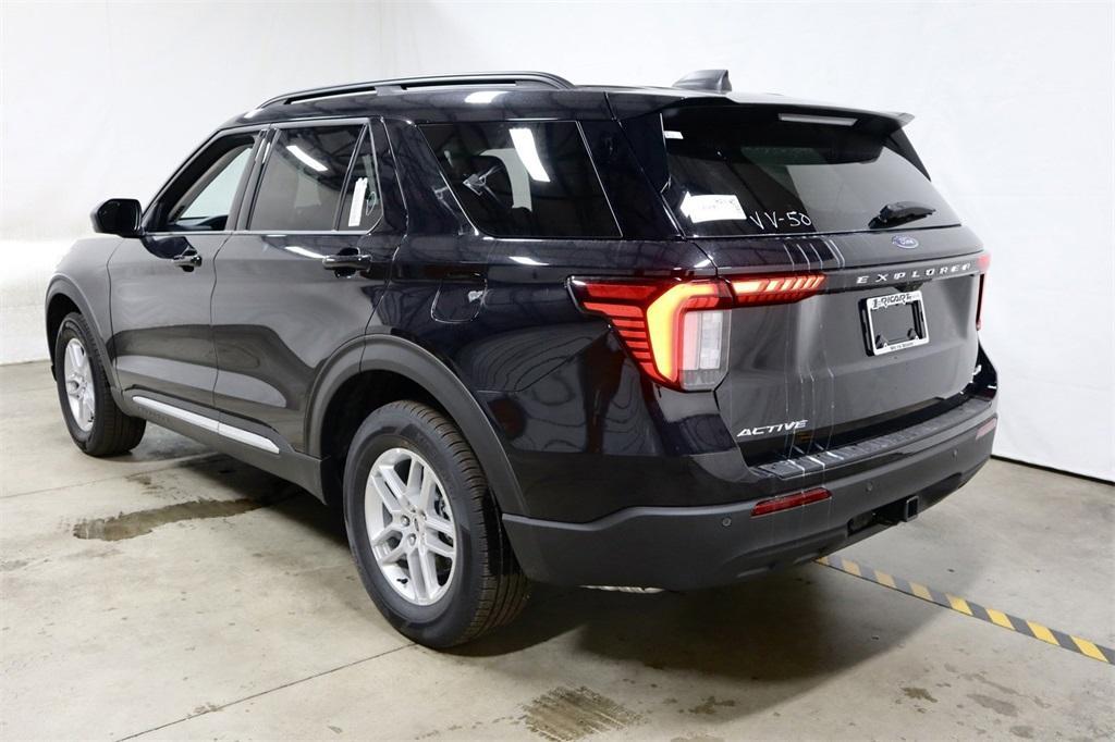 new 2025 Ford Explorer car, priced at $41,295