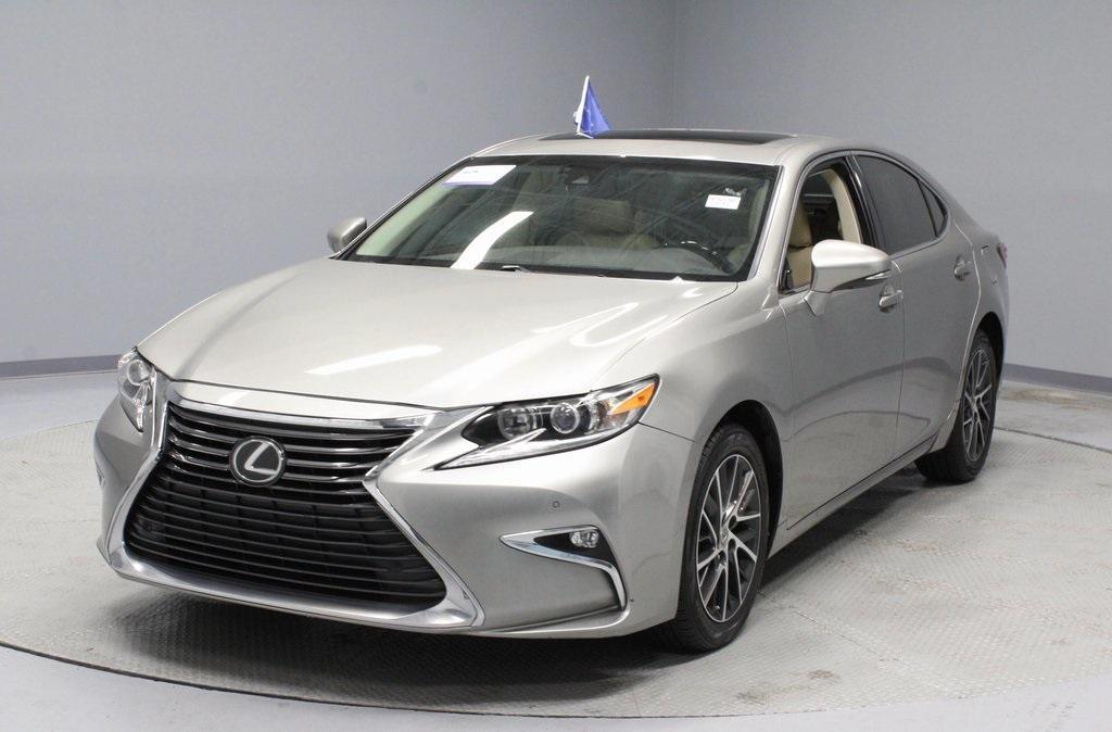 used 2017 Lexus ES 350 car, priced at $22,763