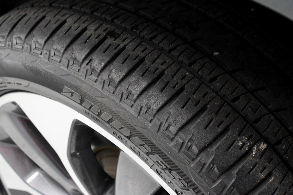 used 2022 Jeep Cherokee car, priced at $24,585