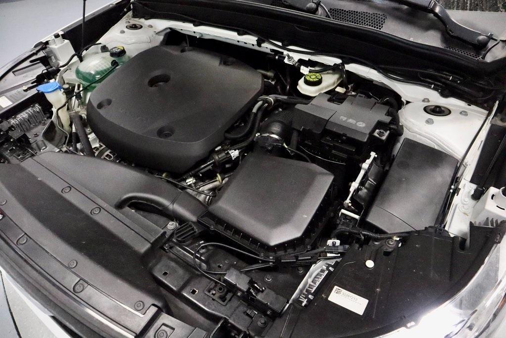 used 2020 Volvo XC40 car, priced at $23,860