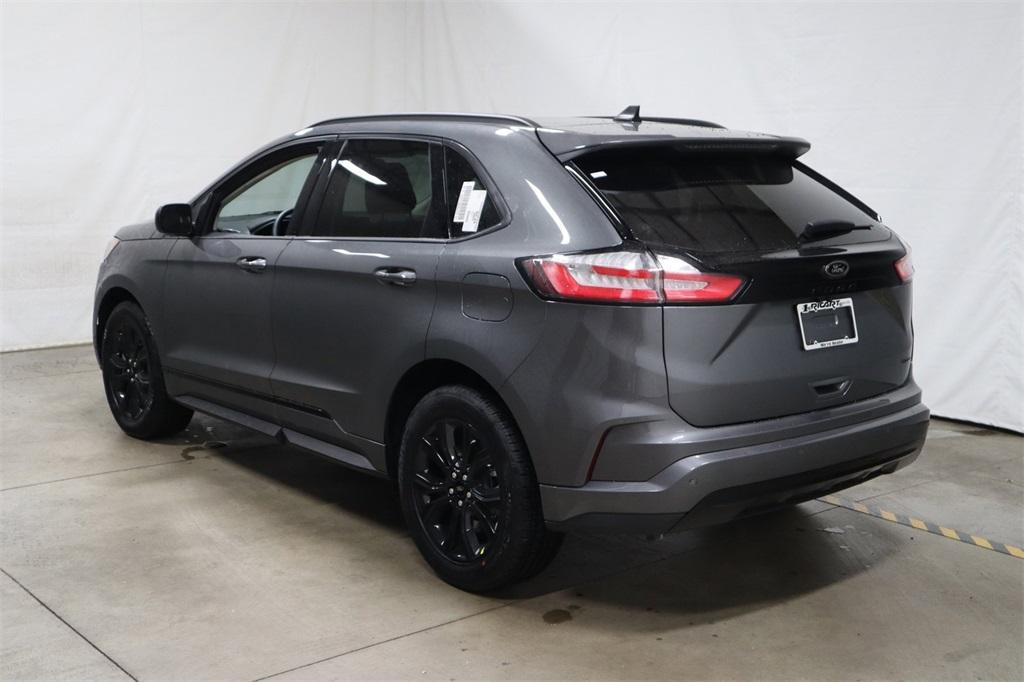 new 2024 Ford Edge car, priced at $33,520