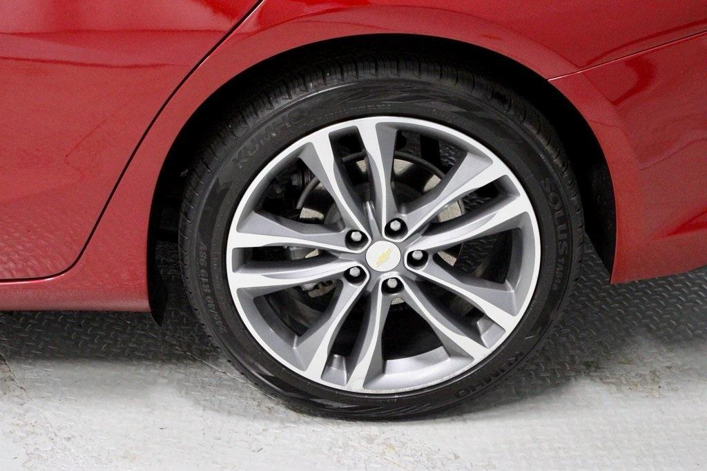 used 2022 Chevrolet Malibu car, priced at $22,260