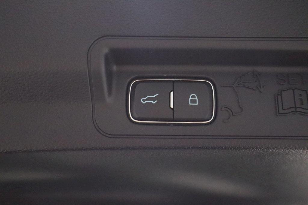 used 2022 Ford Explorer car, priced at $29,128