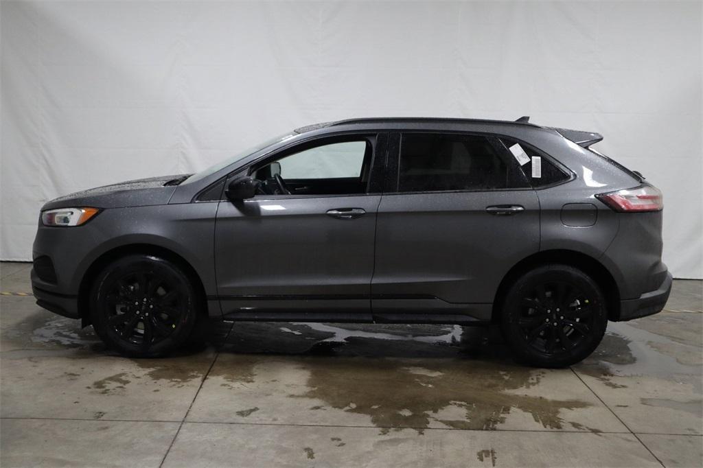 new 2024 Ford Edge car, priced at $33,520