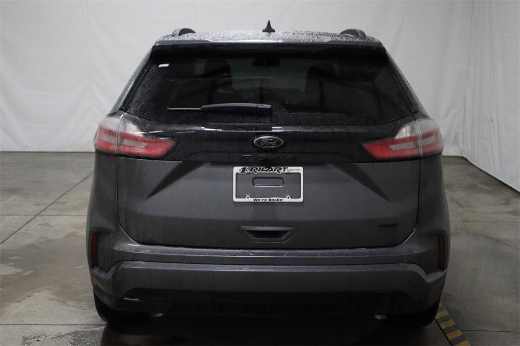 new 2024 Ford Edge car, priced at $33,520