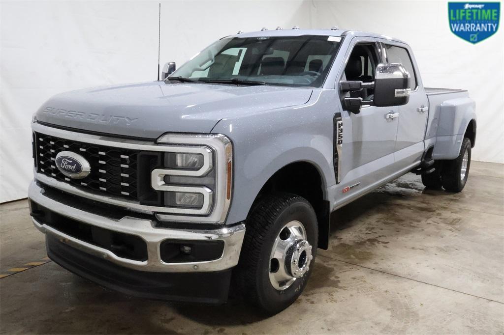 new 2025 Ford F-350 car, priced at $95,640