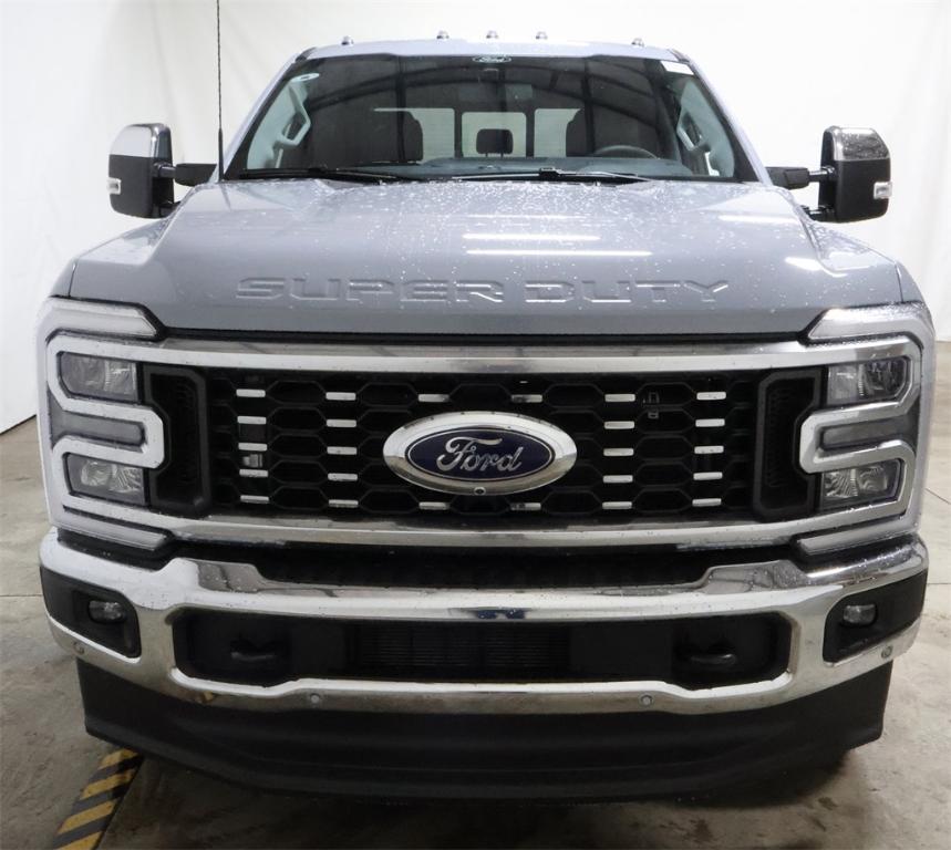 new 2025 Ford F-350 car, priced at $95,640