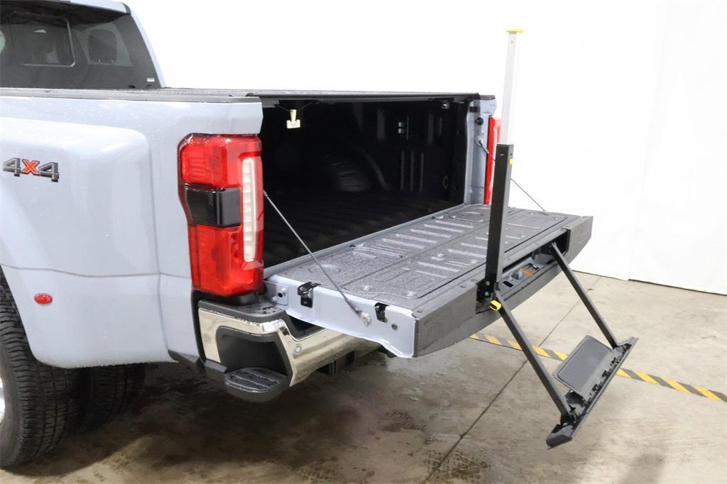 new 2025 Ford F-350 car, priced at $95,640