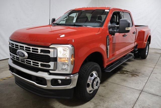 new 2025 Ford F-350 car, priced at $77,265