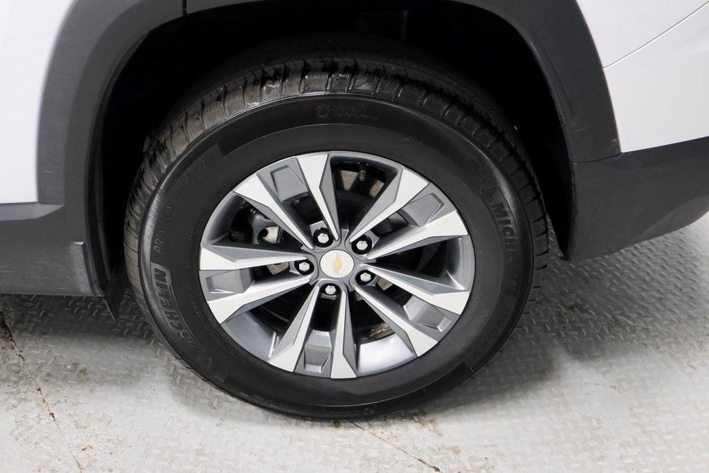 used 2025 Chevrolet Equinox car, priced at $27,781