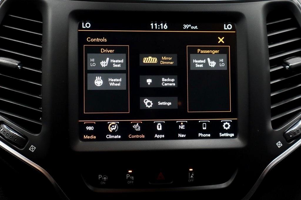 used 2023 Jeep Cherokee car, priced at $22,068