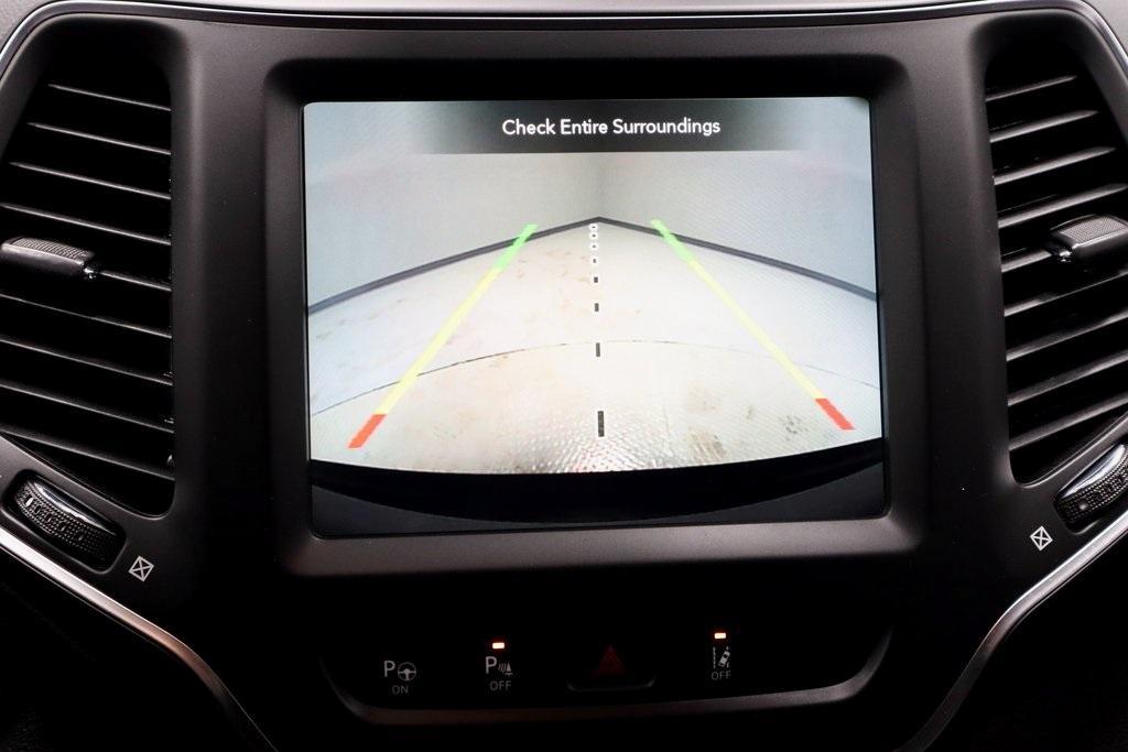used 2023 Jeep Cherokee car, priced at $22,068