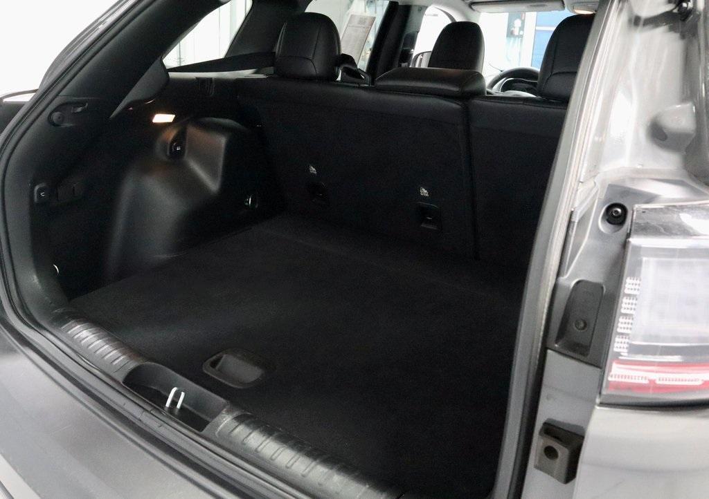 used 2023 Jeep Cherokee car, priced at $22,068
