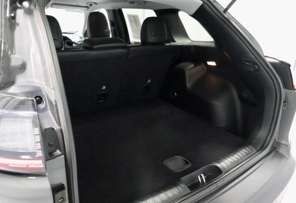 used 2023 Jeep Cherokee car, priced at $22,068